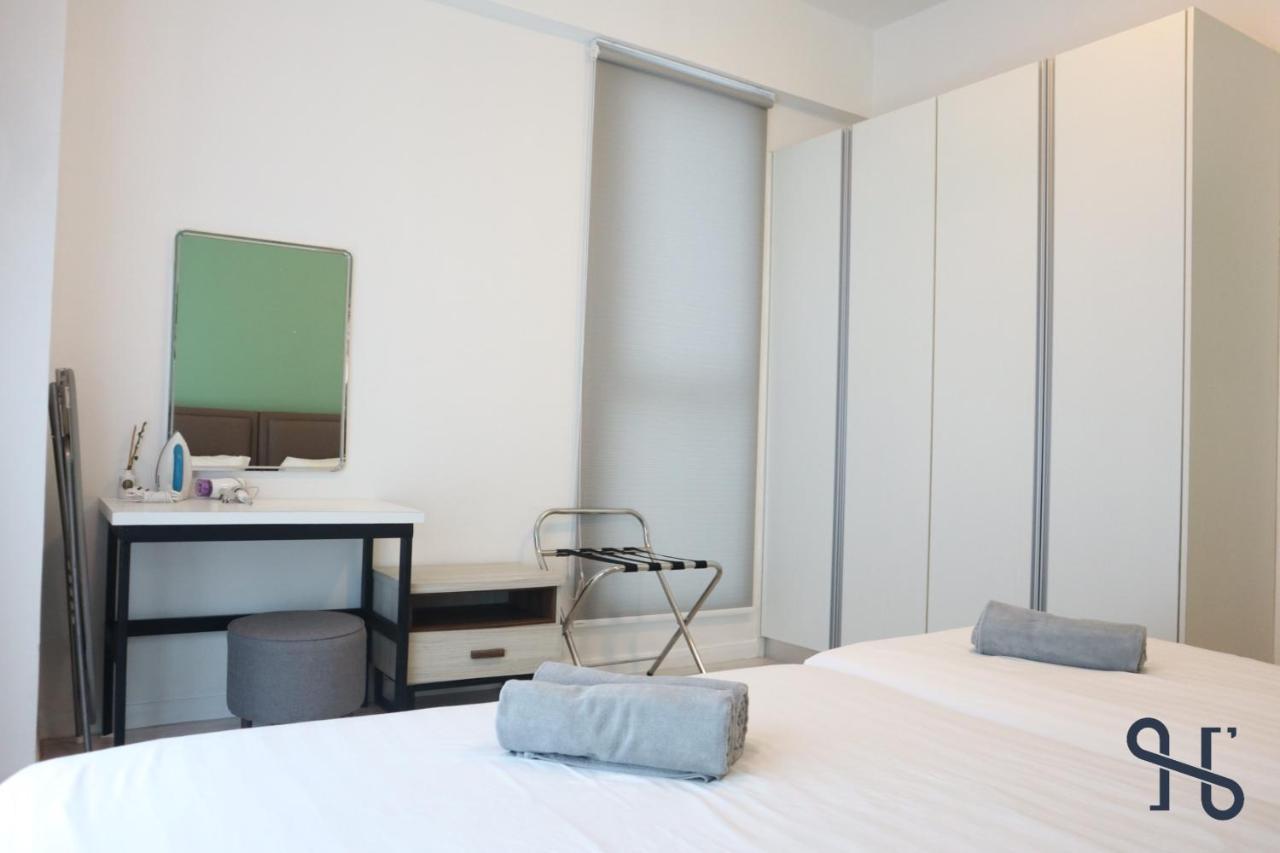 Homesuite' At Sutera Avenue *