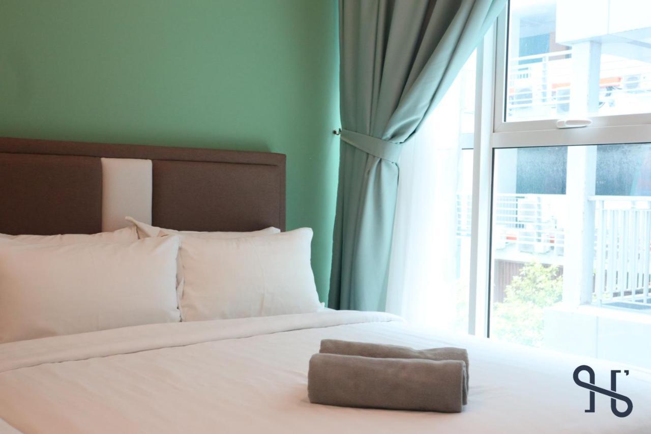 Homesuite' At Sutera Avenue