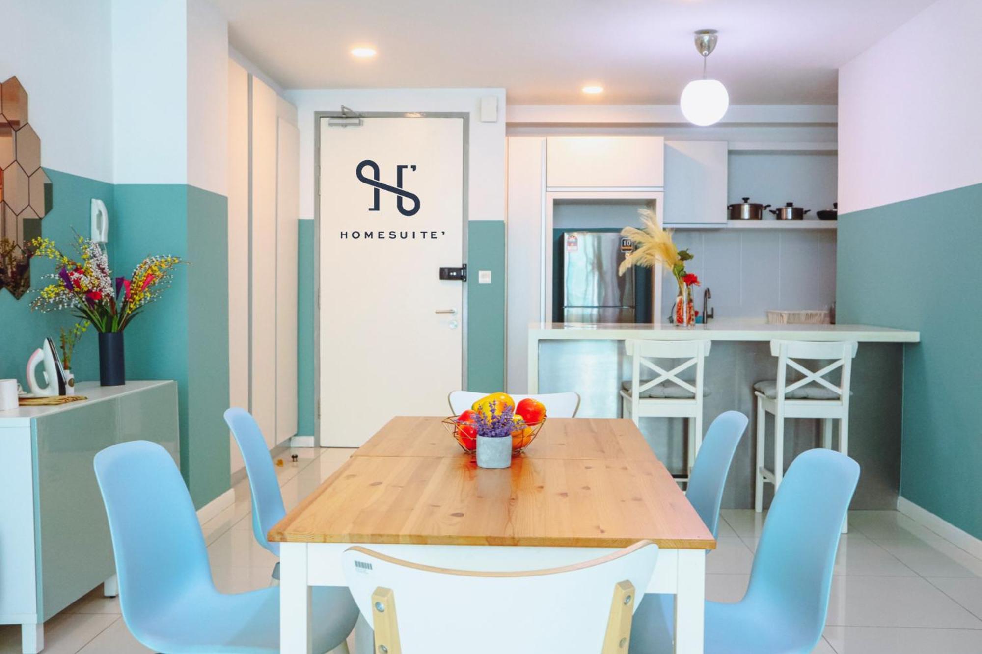 Homesuite' At Sutera Avenue Apartment *